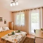 Charming Nest Varna
